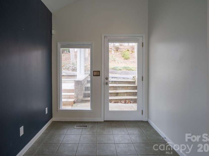 208 Island View Road, Mount Holly, NC 28120.  MLS# CAR4346292, YatesRealty ID 8022. 