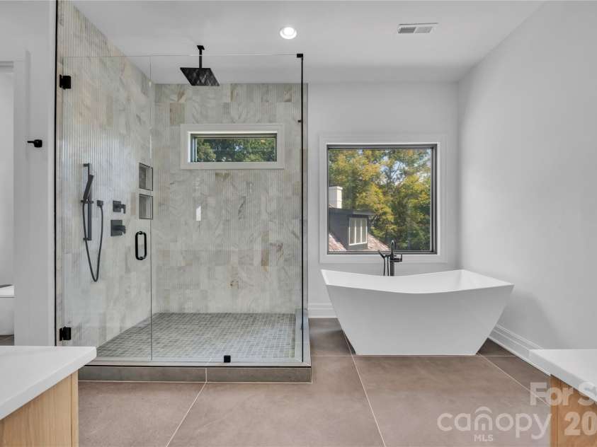 1423 Wendover Road, Charlotte, NC 28211.  MLS# CAR4251305, YatesRealty ID 8025. 