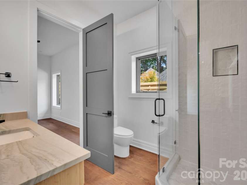 1423 Wendover Road, Charlotte, NC 28211.  MLS# CAR4251305, YatesRealty ID 8025. 