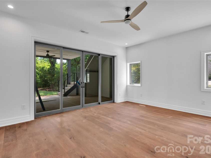 1423 Wendover Road, Charlotte, NC 28211.  MLS# CAR4251305, YatesRealty ID 8025. 