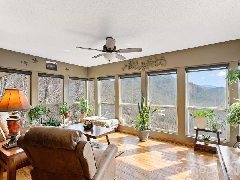 60 Little Creek Drive, Canton, NC 28716.  MLS# CAR4354255, YatesRealty ID 8025. 