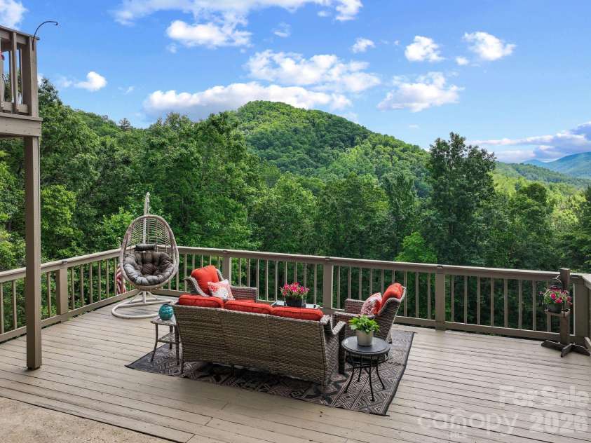60 Little Creek Drive, Canton, NC 28716.  MLS# CAR4354255, YatesRealty ID 8025. 
