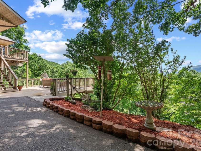 60 Little Creek Drive, Canton, NC 28716.  MLS# CAR4354255, YatesRealty ID 8025. 