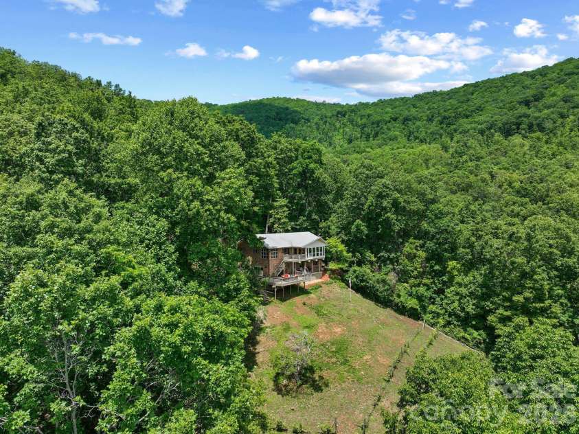 60 Little Creek Drive, Canton, NC 28716.  MLS# CAR4354255, YatesRealty ID 8025. 