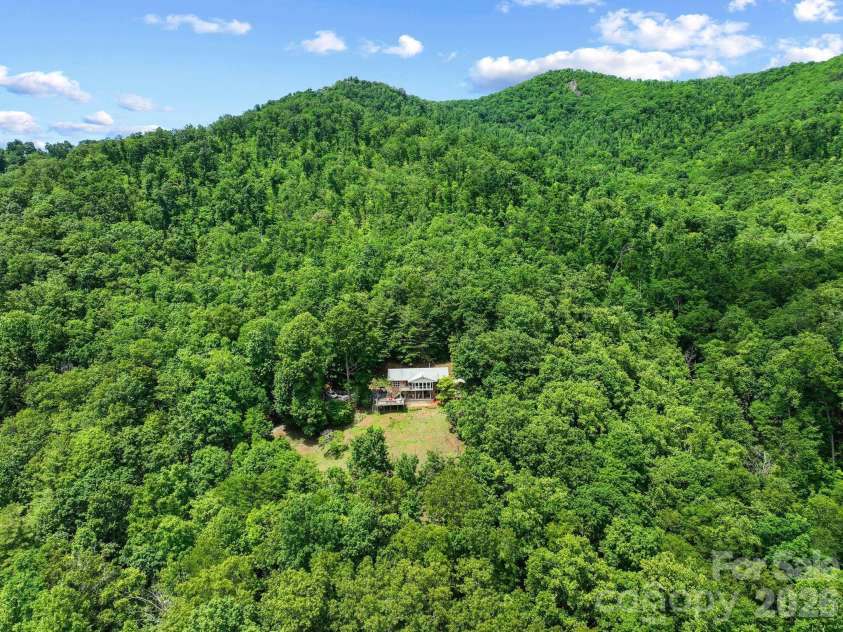 60 Little Creek Drive, Canton, NC 28716.  MLS# CAR4354255, YatesRealty ID 8025. 