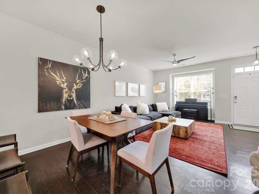 6946 Walnut Branch Lane, Charlotte, NC 28277.  MLS# CAR4298180, YatesRealty ID 8026. Open and airy dining area. 