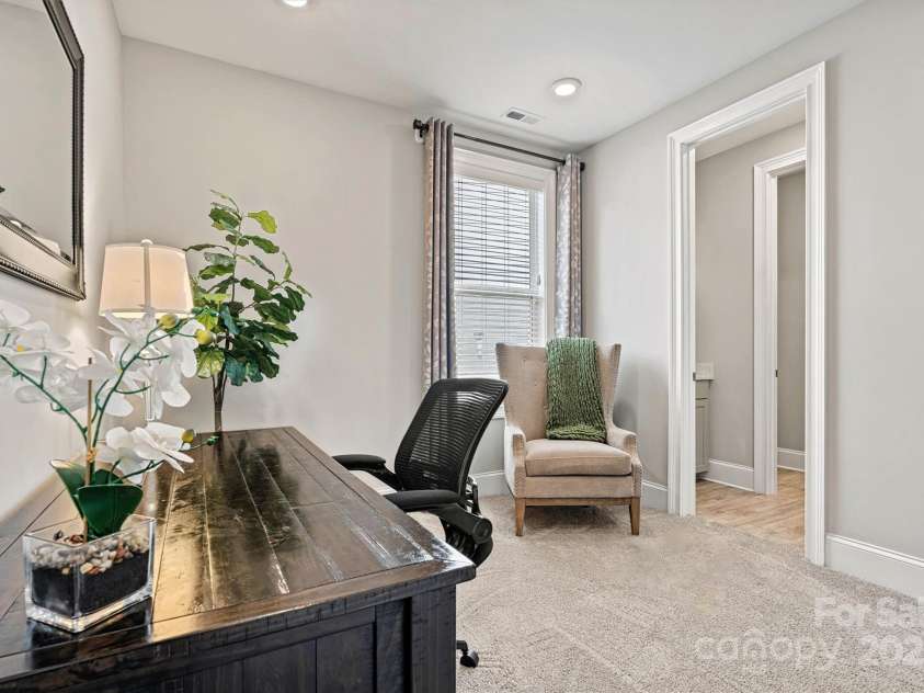 7549 Short Putt Court, Charlotte, NC 28215.  MLS# CAR4248938, YatesRealty ID 8028. 