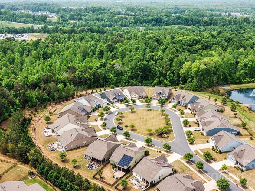 7549 Short Putt Court, Charlotte, NC 28215.  MLS# CAR4248938, YatesRealty ID 8028. 