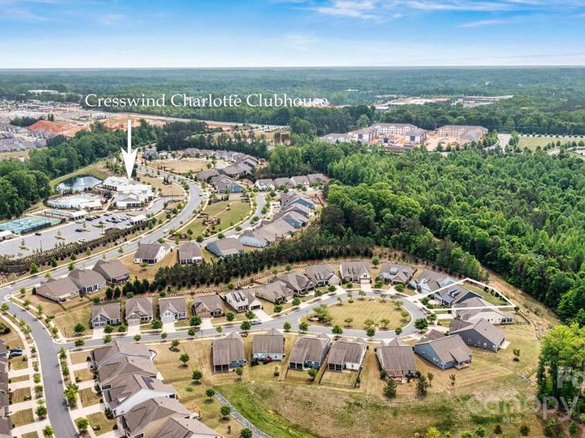 7549 Short Putt Court, Charlotte, NC 28215.  MLS# CAR4248938, YatesRealty ID 8028. There’s something truly special about Short Putt Circle !  Nestled in a unique cul-de-sac, this home is just a short stroll from the community amenities and Clubhouse.