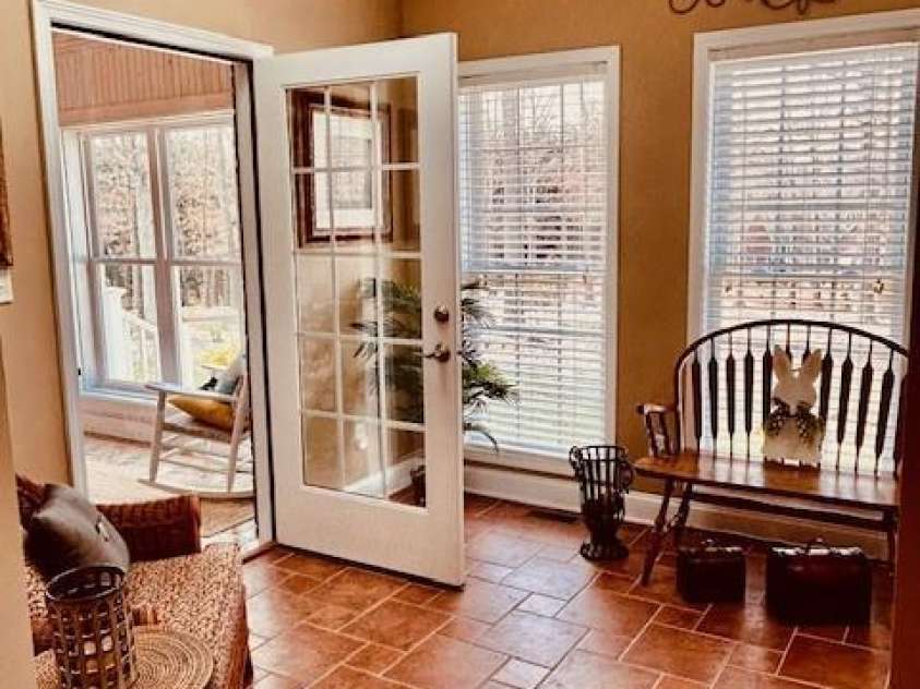 69 Isaac Creek Drive, Hickory, NC 28601.  MLS# CAR4338169, YatesRealty ID 8029. 