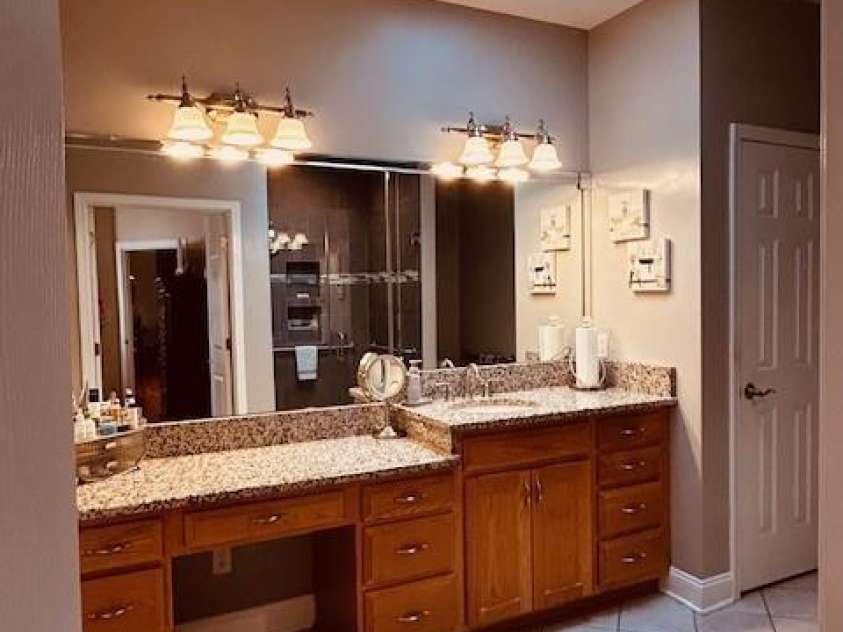69 Isaac Creek Drive, Hickory, NC 28601.  MLS# CAR4338169, YatesRealty ID 8029. 