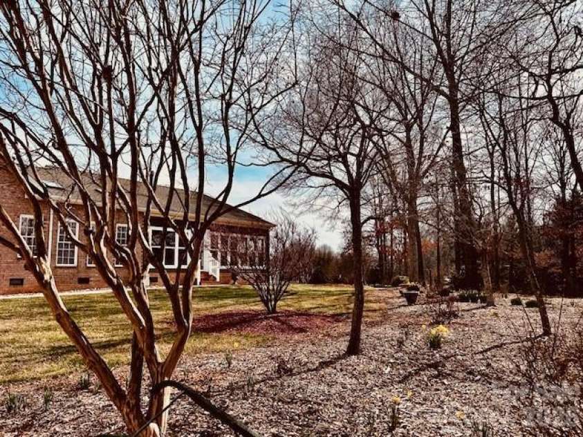 69 Isaac Creek Drive, Hickory, NC 28601.  MLS# CAR4338169, YatesRealty ID 8029. 