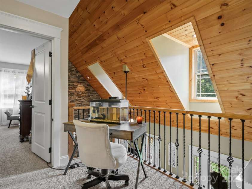 35 Lands End Drive, Burnsville, NC 28714.  MLS# CAR4221215, YatesRealty ID 803. Loft area ovelooking living room