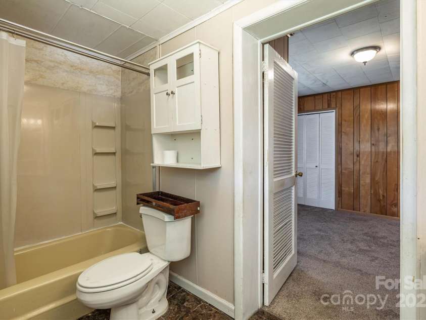 521 Praley Street, Valdese, NC 28690.  MLS# CAR4308138, YatesRealty ID 8030. 