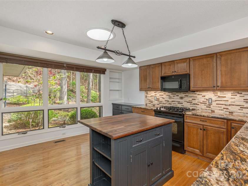 217 Fern Creek Drive, Flat Rock, NC 28731.  MLS# CAR4250806, YatesRealty ID 8031. 