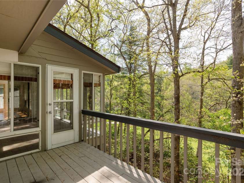 217 Fern Creek Drive, Flat Rock, NC 28731.  MLS# CAR4250806, YatesRealty ID 8031. 