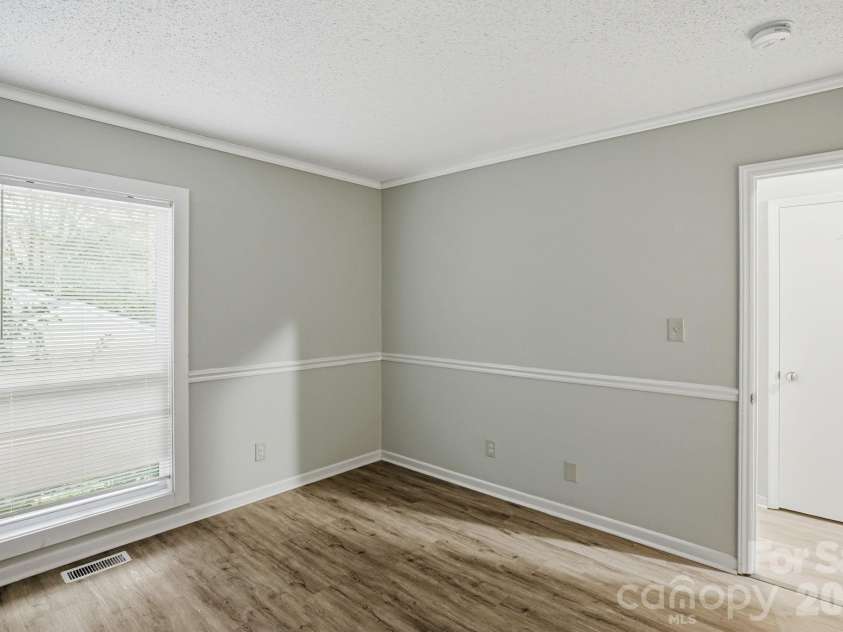 7700 Park Vista Circle, Charlotte, NC 28226.  MLS# CAR4361925, YatesRealty ID 8031. 