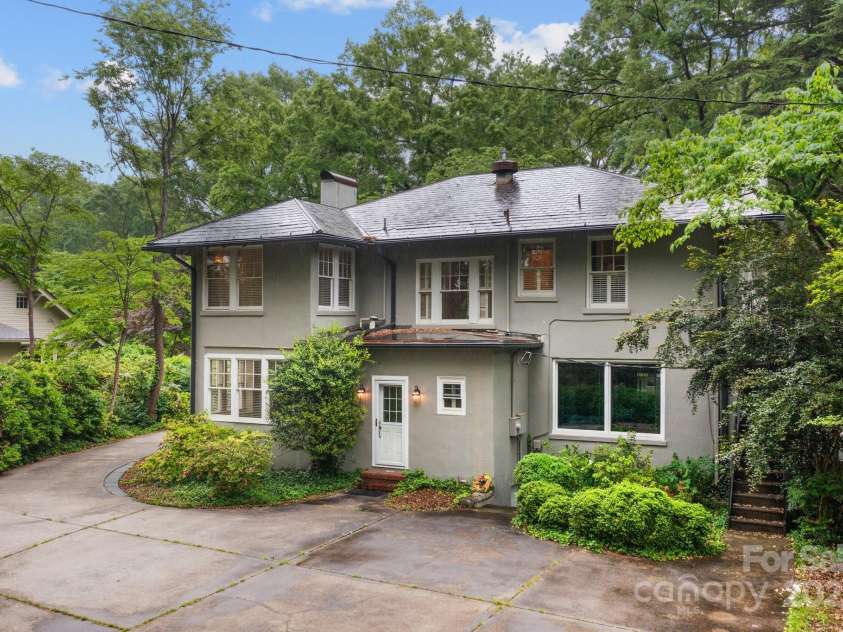 920 Queens Road, Charlotte, NC 28207.  MLS# CAR4251447, YatesRealty ID 8032. 