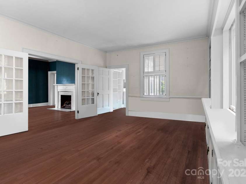 920 Queens Road, Charlotte, NC 28207.  MLS# CAR4251447, YatesRealty ID 8032. 