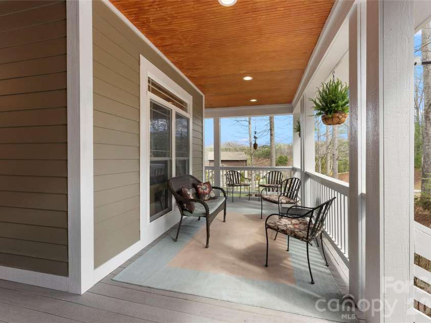 53 Sovereign Lane, Fairview, NC 28730.  MLS# CAR4355300, YatesRealty ID 8034. 