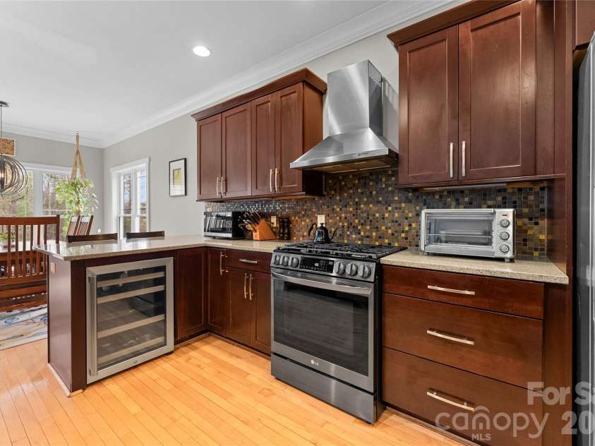 53 Sovereign Lane, Fairview, NC 28730.  MLS# CAR4355300, YatesRealty ID 8034. 