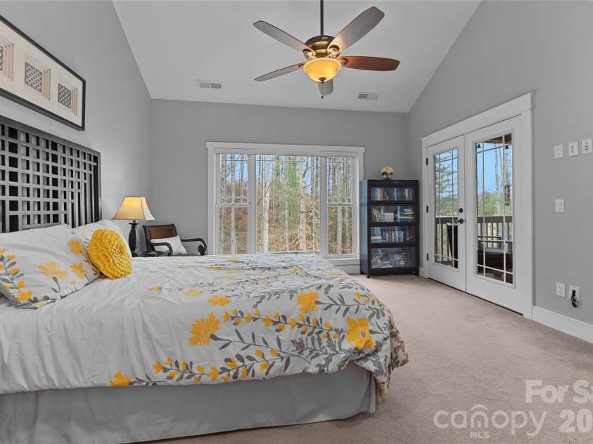 53 Sovereign Lane, Fairview, NC 28730.  MLS# CAR4355300, YatesRealty ID 8034. 