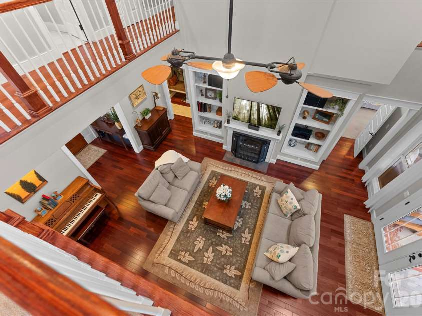 53 Sovereign Lane, Fairview, NC 28730.  MLS# CAR4355300, YatesRealty ID 8034. 