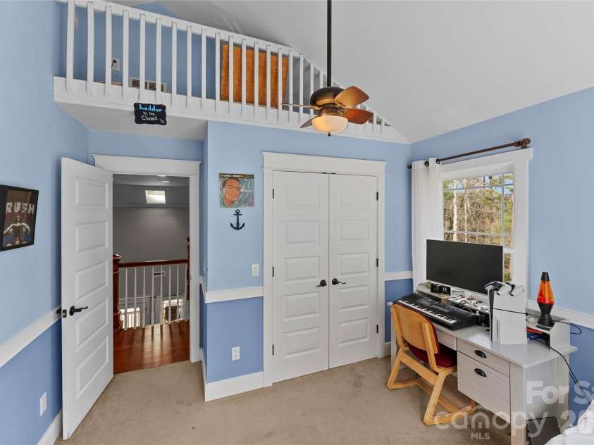 53 Sovereign Lane, Fairview, NC 28730.  MLS# CAR4355300, YatesRealty ID 8034. 