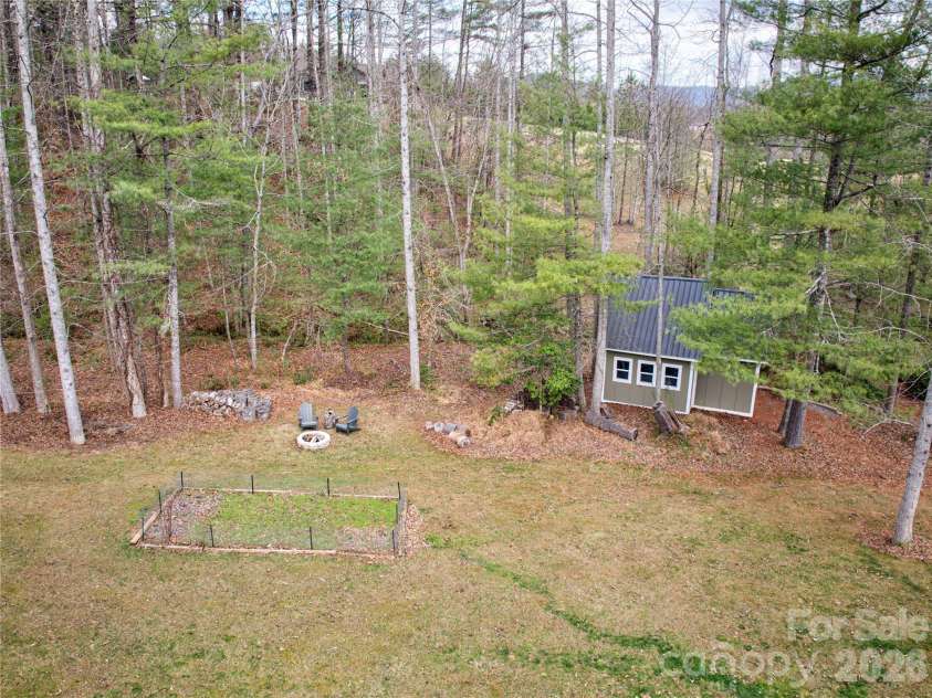 53 Sovereign Lane, Fairview, NC 28730.  MLS# CAR4355300, YatesRealty ID 8034. 