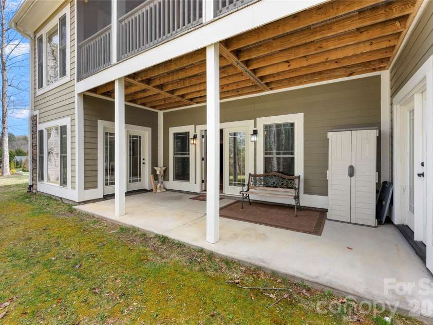 53 Sovereign Lane, Fairview, NC 28730.  MLS# CAR4355300, YatesRealty ID 8034. 