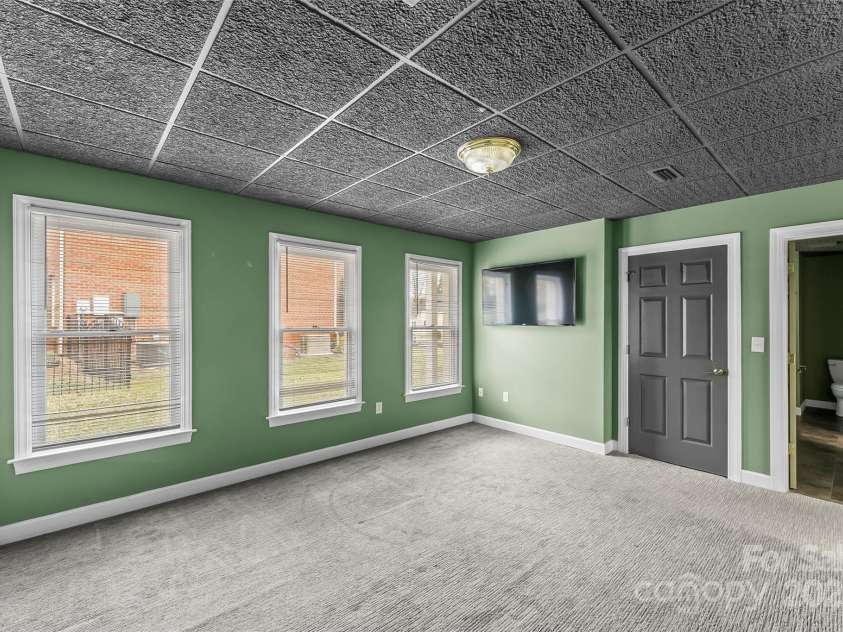 308 41st Avenue Place, Hickory, NC 28601.  MLS# CAR4219070, YatesRealty ID 8035. Bedroom 5