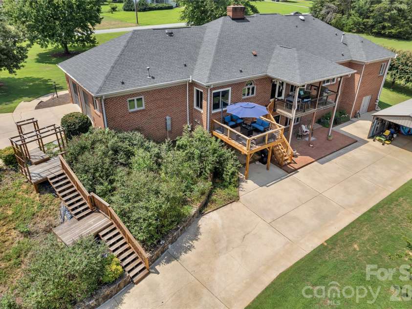 2207 Peninsula Avenue, Shelby, NC 28150.  MLS# CAR4294719, YatesRealty ID 8036. 