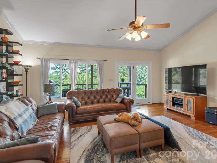 2207 Peninsula Avenue, Shelby, NC 28150.  MLS# CAR4294719, YatesRealty ID 8036. 