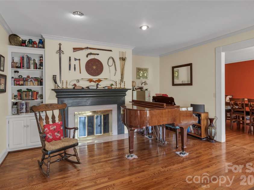 2207 Peninsula Avenue, Shelby, NC 28150.  MLS# CAR4294719, YatesRealty ID 8036. 