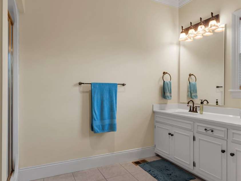 2207 Peninsula Avenue, Shelby, NC 28150.  MLS# CAR4294719, YatesRealty ID 8036. 