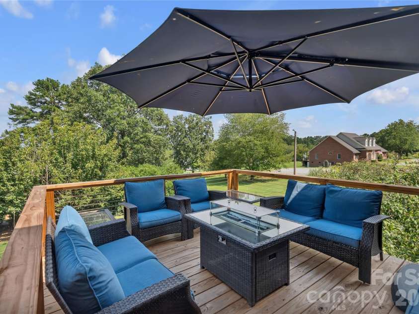 2207 Peninsula Avenue, Shelby, NC 28150.  MLS# CAR4294719, YatesRealty ID 8036. 
