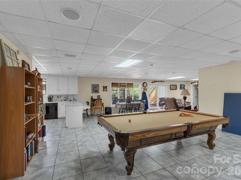 2207 Peninsula Avenue, Shelby, NC 28150.  MLS# CAR4294719, YatesRealty ID 8036. 