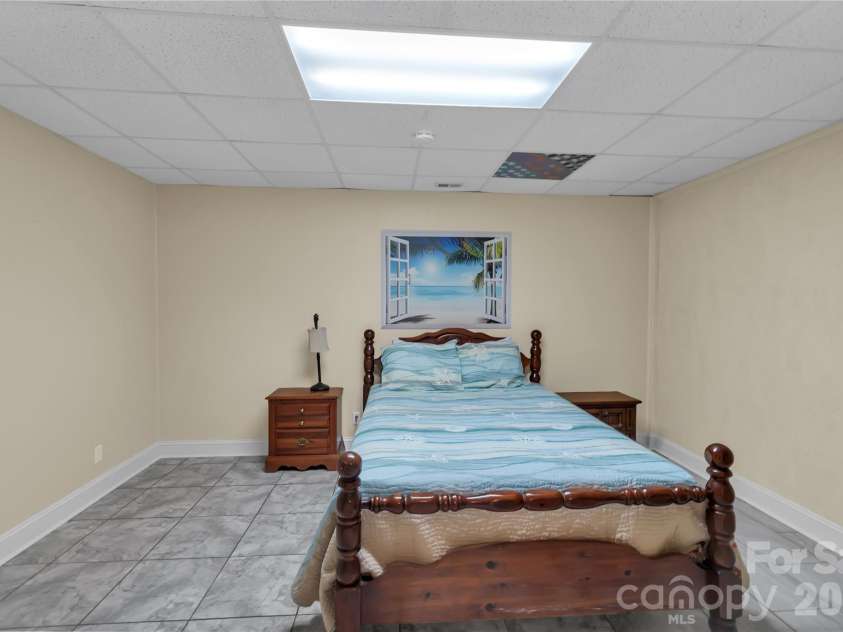 2207 Peninsula Avenue, Shelby, NC 28150.  MLS# CAR4294719, YatesRealty ID 8036. 