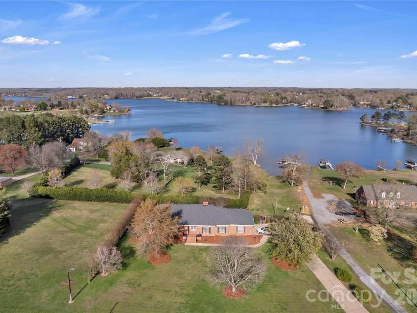 2207 Peninsula Avenue, Shelby, NC 28150.  MLS# CAR4294719, YatesRealty ID 8036. 