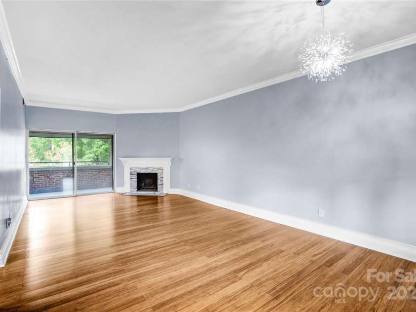 224 Poplar Street, Charlotte, NC 28202.  MLS# CAR4288787, YatesRealty ID 8036. 
