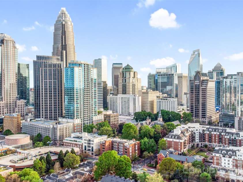 224 Poplar Street, Charlotte, NC 28202.  MLS# CAR4288787, YatesRealty ID 8036. 