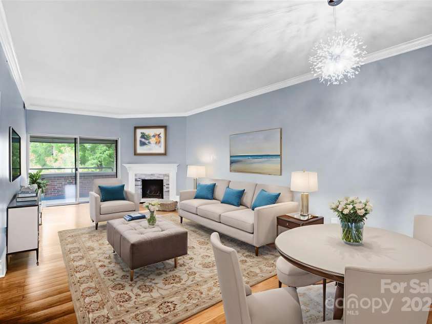 224 Poplar Street, Charlotte, NC 28202.  MLS# CAR4288787, YatesRealty ID 8036. 