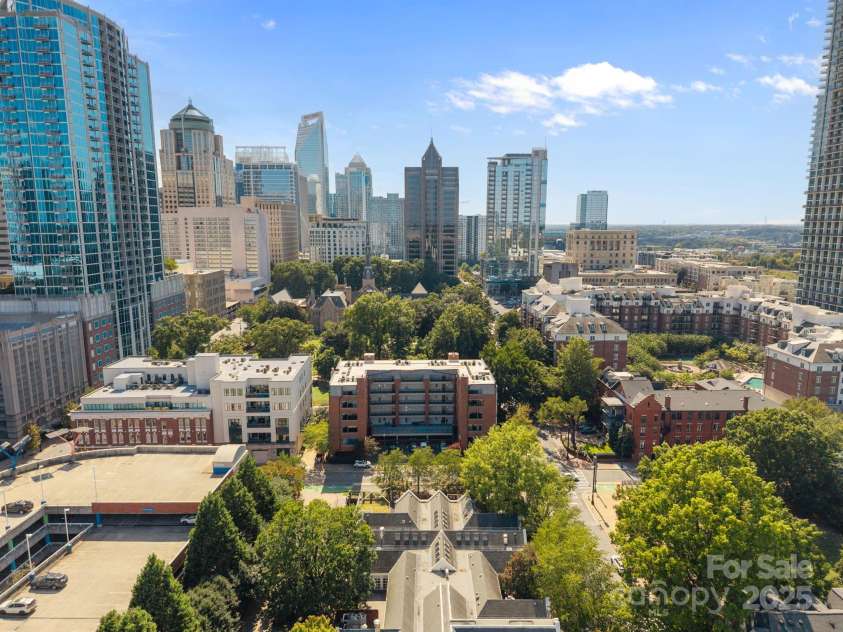 224 Poplar Street, Charlotte, NC 28202.  MLS# CAR4299191, YatesRealty ID 8036. 