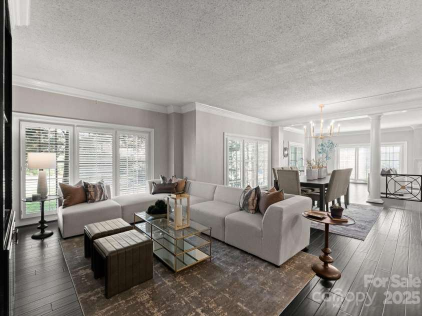 2445 Selwyn Avenue, Charlotte, NC 28209.  MLS# CAR4234376, YatesRealty ID 8039. Family room