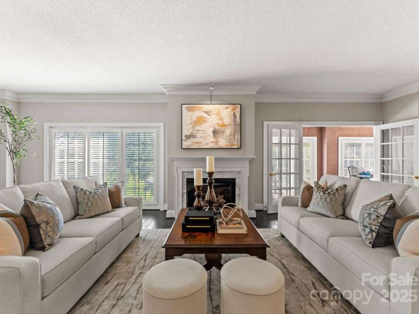 2445 Selwyn Avenue, Charlotte, NC 28209.  MLS# CAR4234376, YatesRealty ID 8039. Space for entertaining