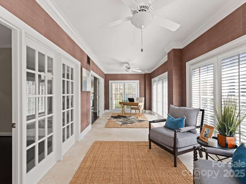 2445 Selwyn Avenue, Charlotte, NC 28209.  MLS# CAR4234376, YatesRealty ID 8039. Sunroom, office or flex space
