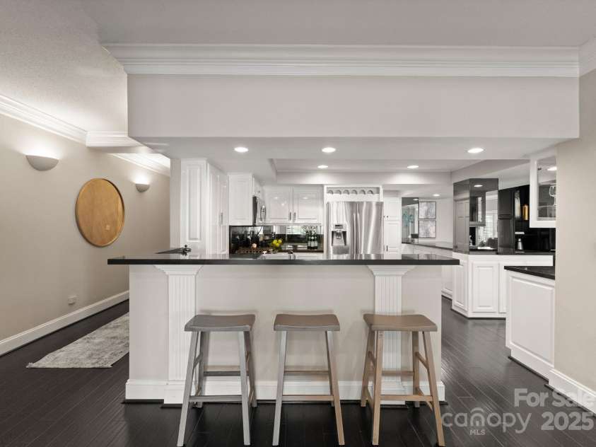 2445 Selwyn Avenue, Charlotte, NC 28209.  MLS# CAR4234376, YatesRealty ID 8039. View to the kitchen
