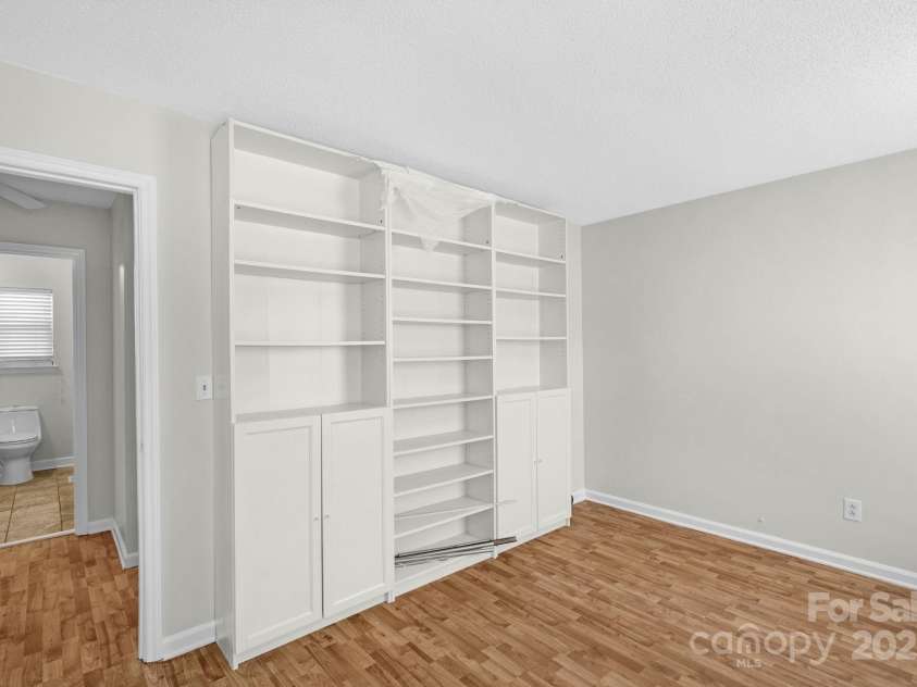 6109 Tartan Green Court, Charlotte, NC 28227.  MLS# CAR4332200, YatesRealty ID 804. 