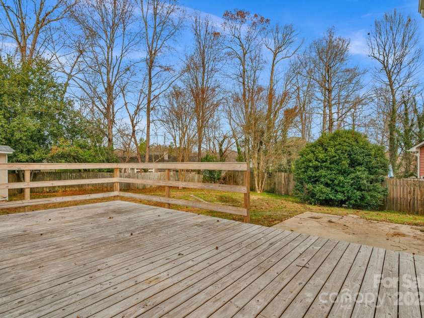 6109 Tartan Green Court, Charlotte, NC 28227.  MLS# CAR4332200, YatesRealty ID 804. 