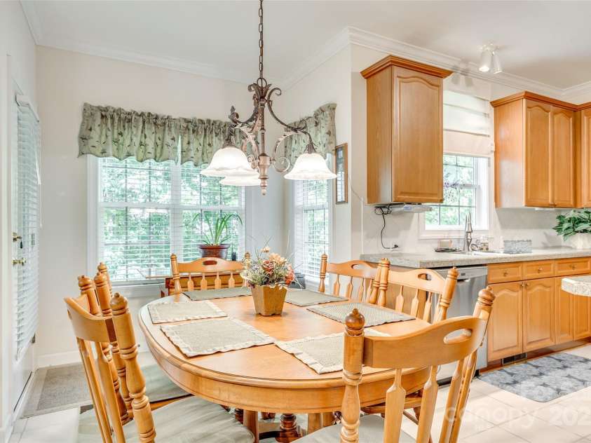 14818 Hawick Manor Lane, Pineville, NC 28134.  MLS# CAR4245191, YatesRealty ID 8040. 